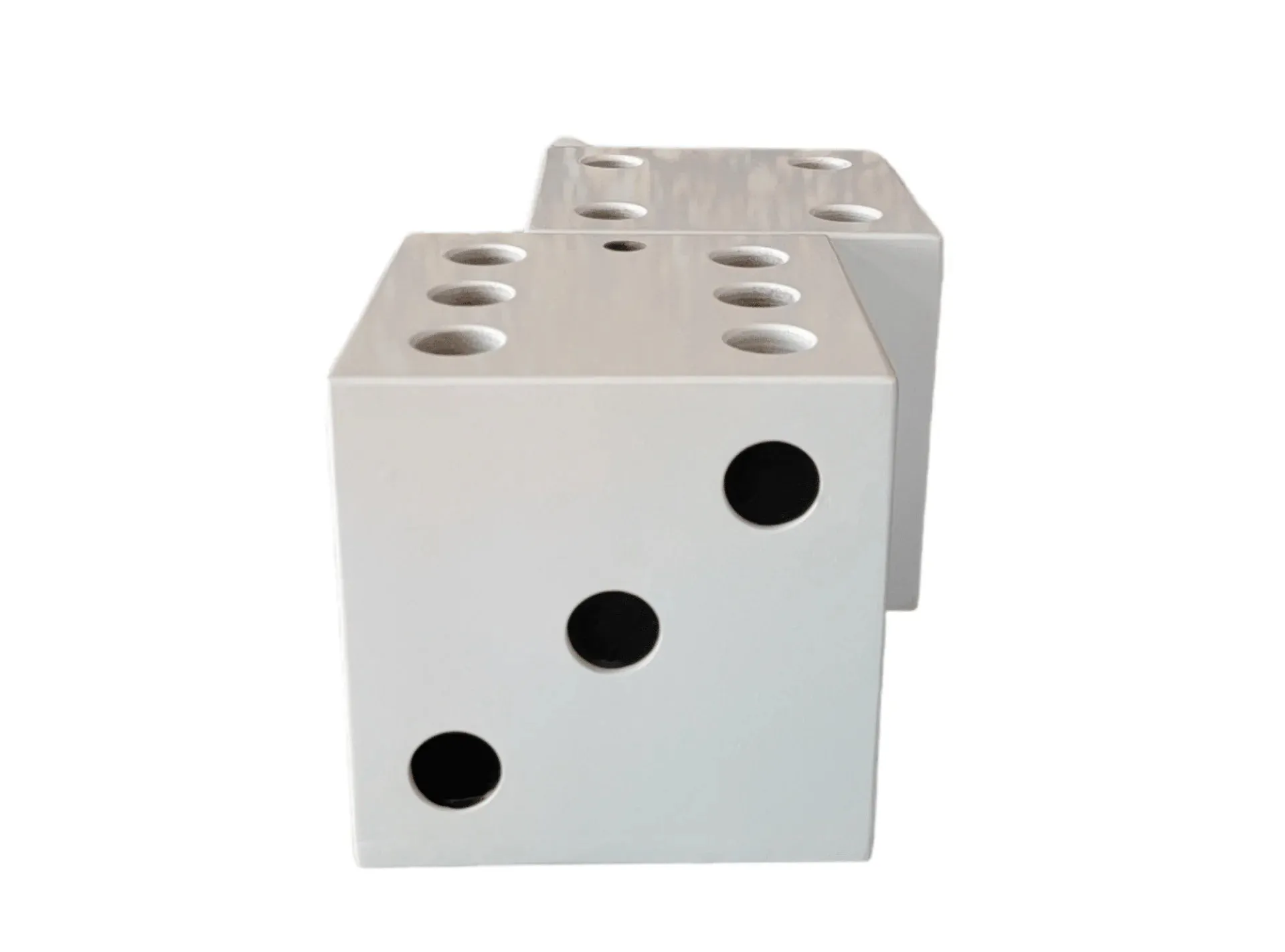 Dice Shaped Tasting Flight Tray – Fun Las Vegas-Themed Decor - Image 3