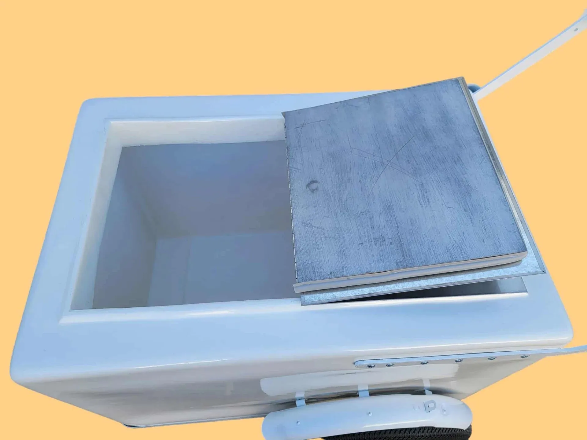Standard Size Popsicle Cart with XL Door & Sleek White Trim - Image 3