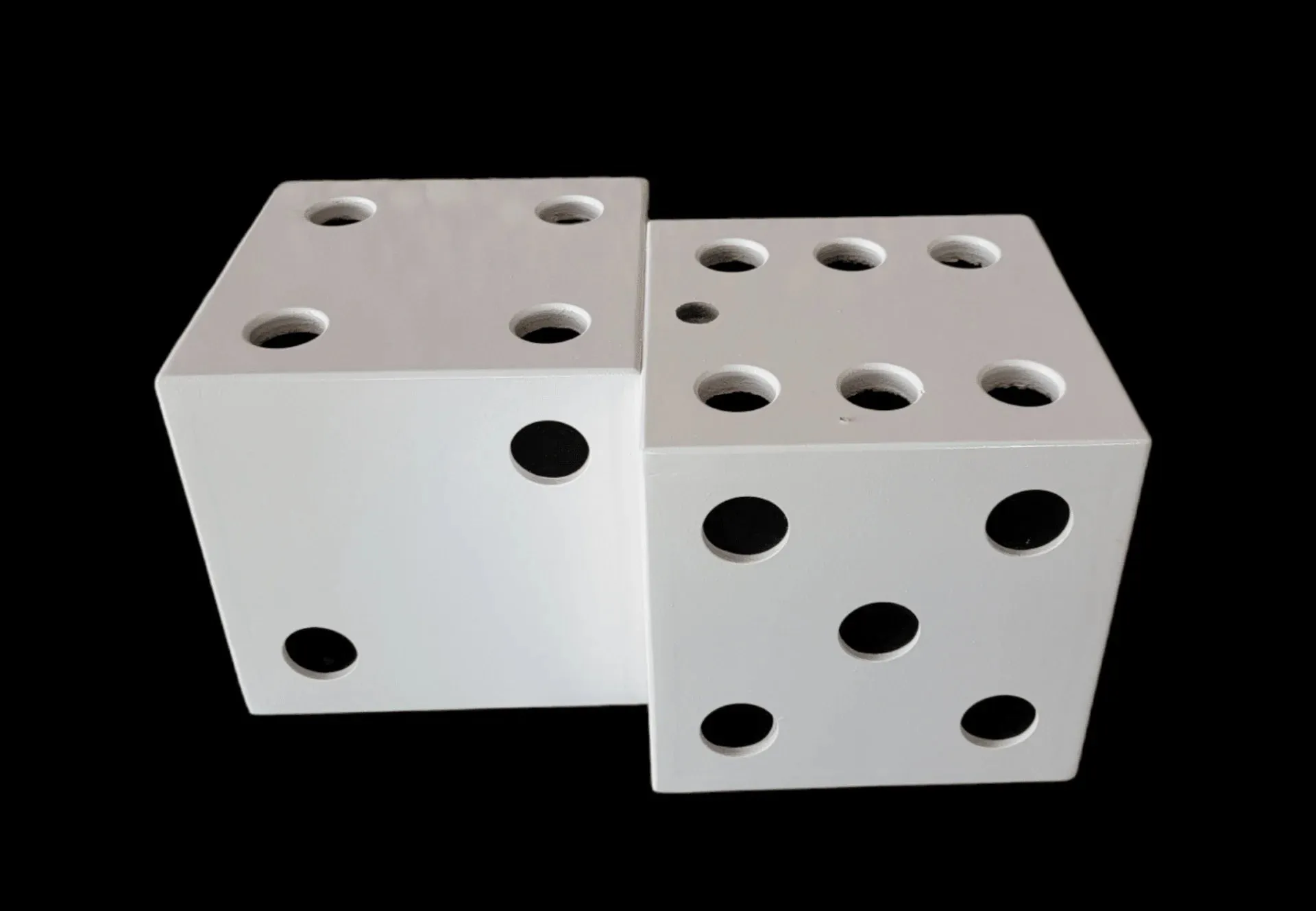 Dice Shaped Tasting Flight Tray – Fun Las Vegas-Themed Decor - Image 4