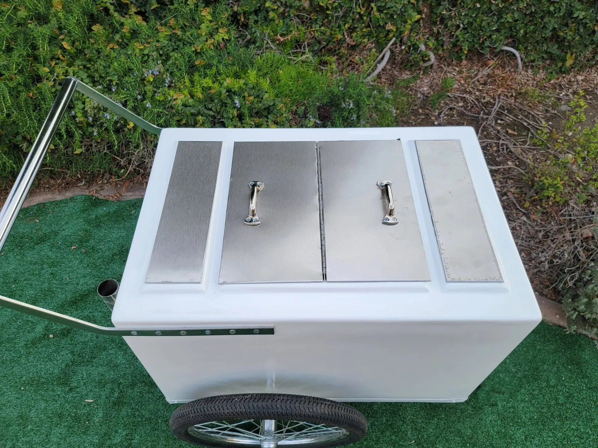Standard Size Popsicle Cart with Bicycle Tires and Chrome Trim - Image 5