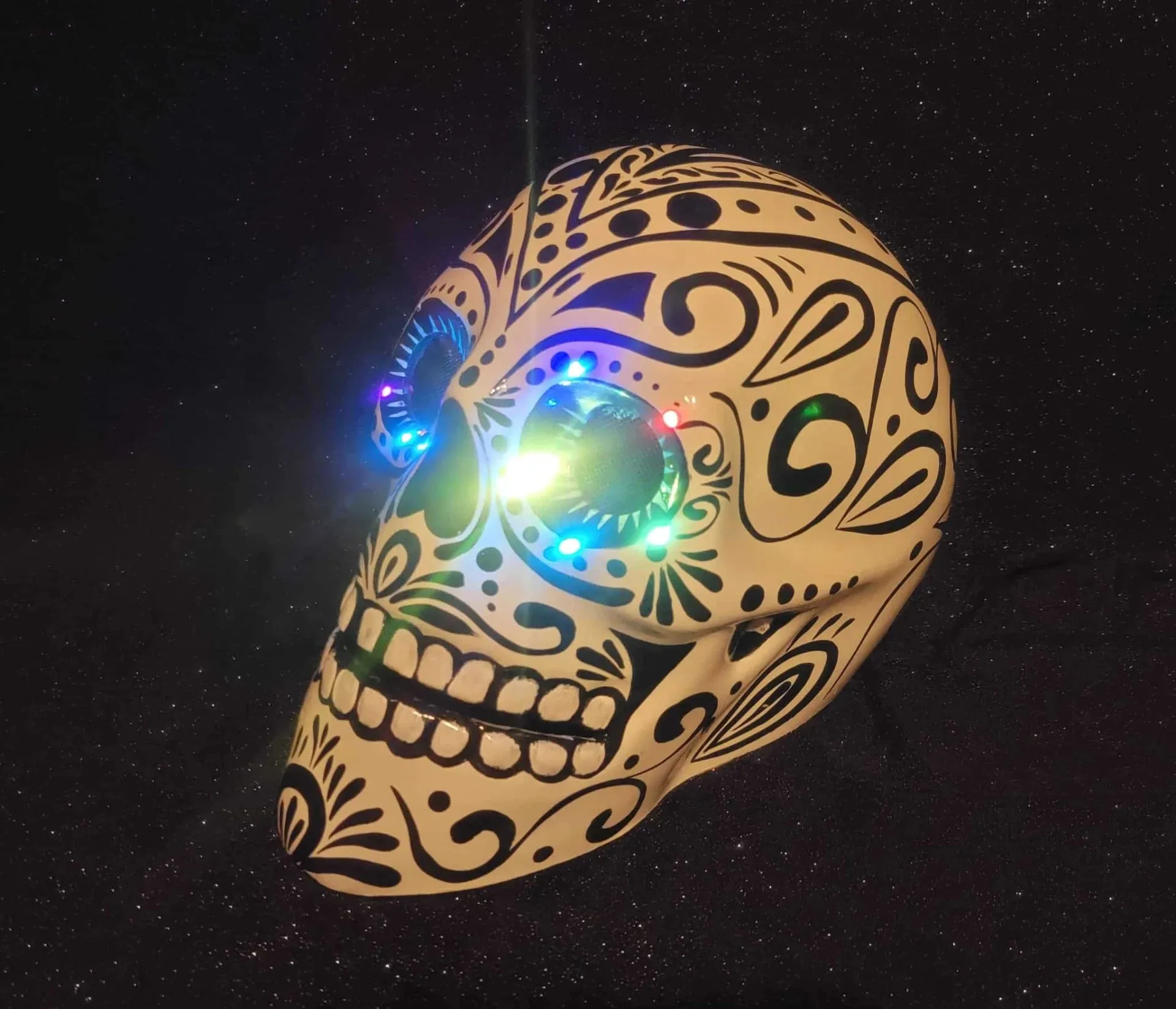 Calavera mask / helmet with Stunning LED Lights for show - Image 3