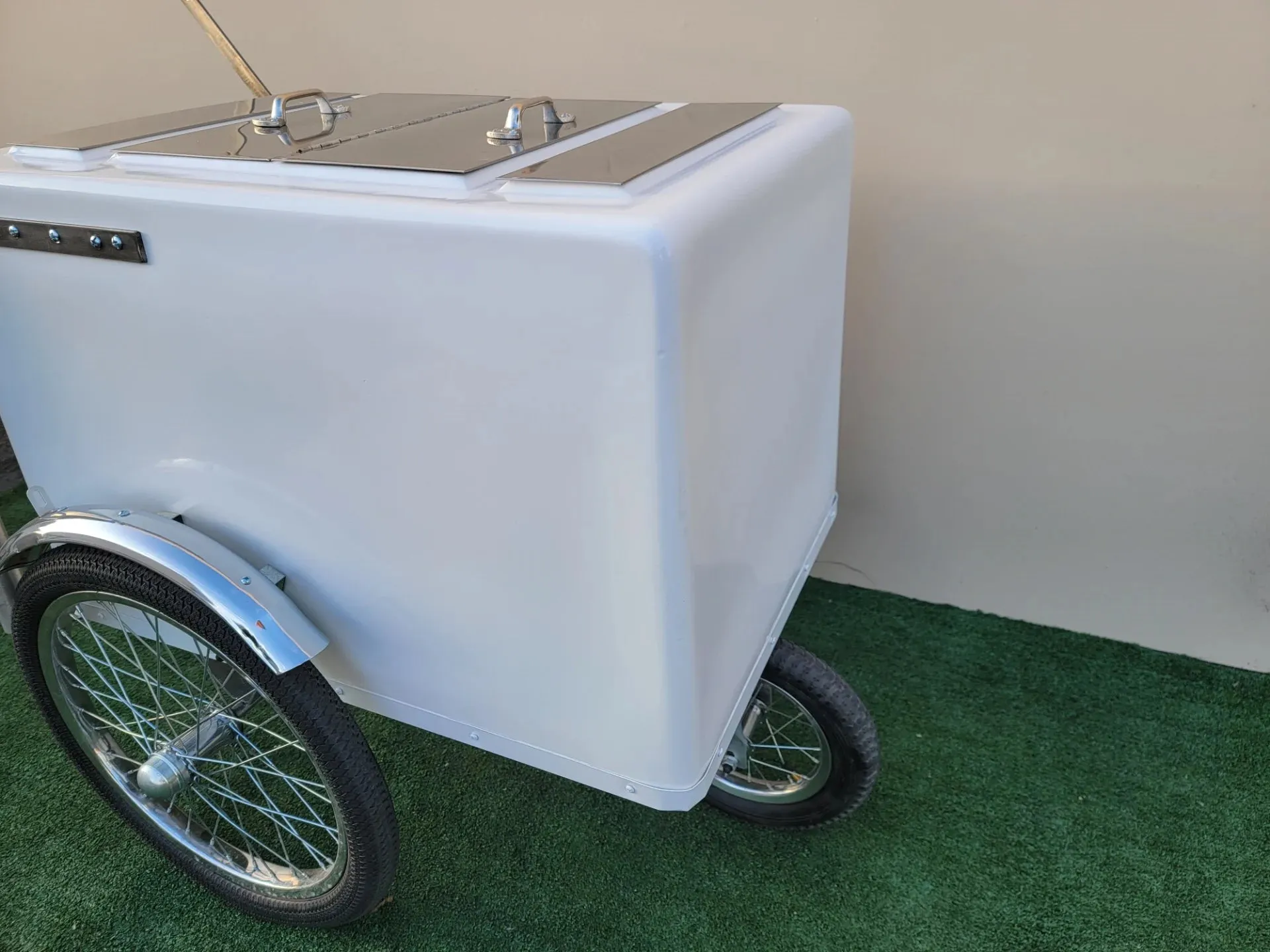 Tall Standard Size Popsicle & Ice Cream Cart with Bicycle Tires – White / Chrome / Stainless Steel – 3 Top Lid Openings - Image 10